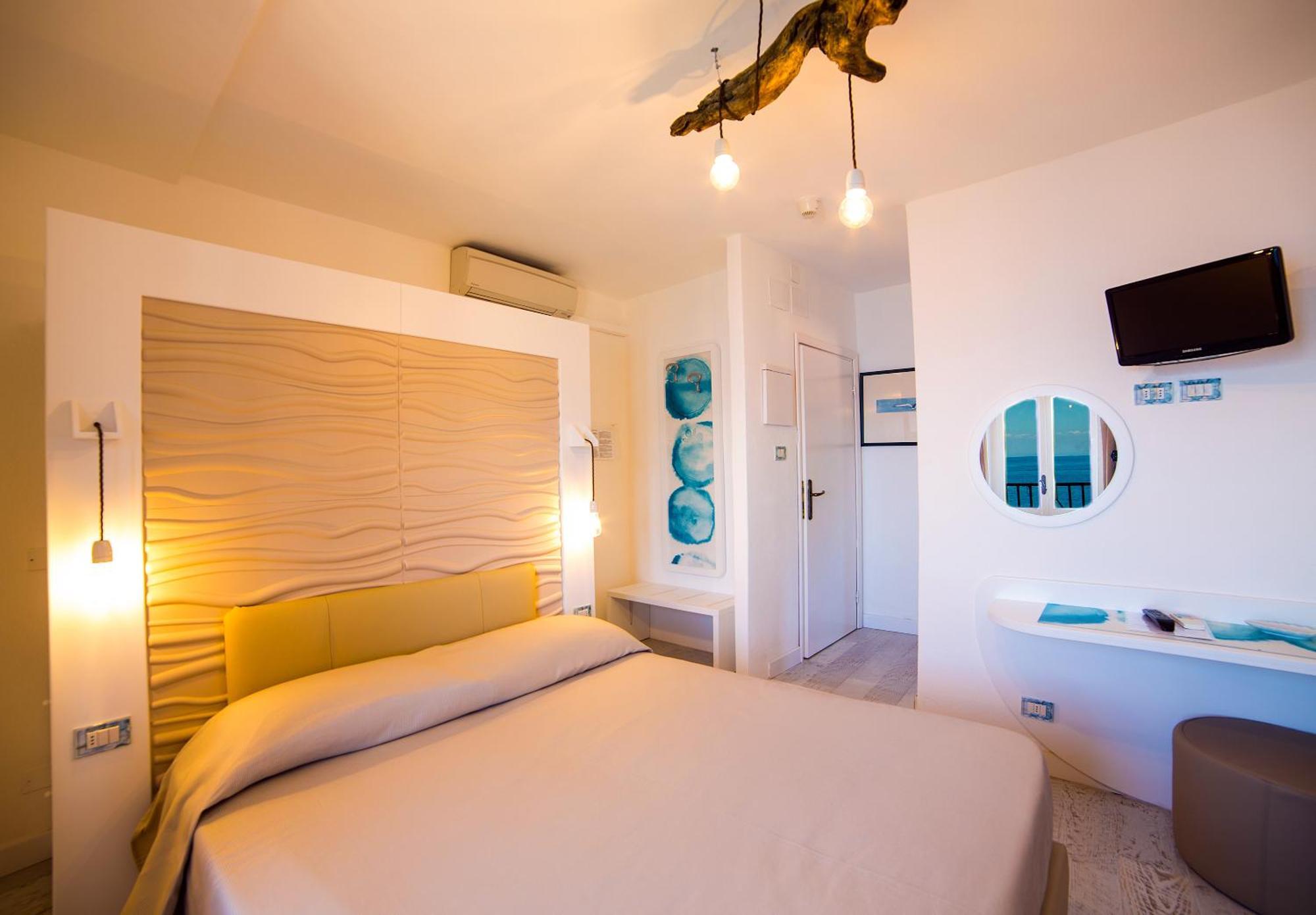 Hotel Saraceno Giglio Porto Esterno foto