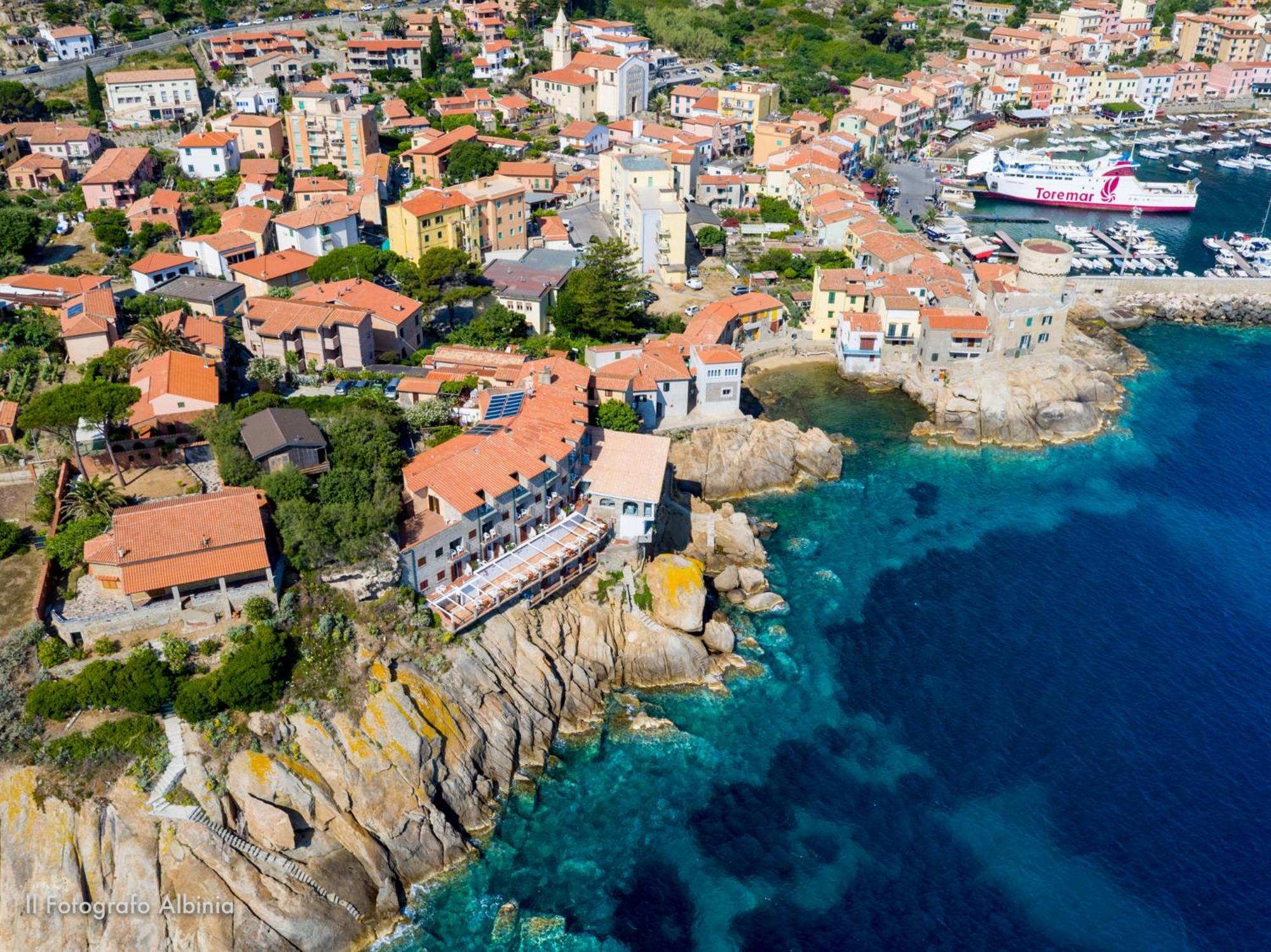 Hotel Saraceno Giglio Porto Esterno foto